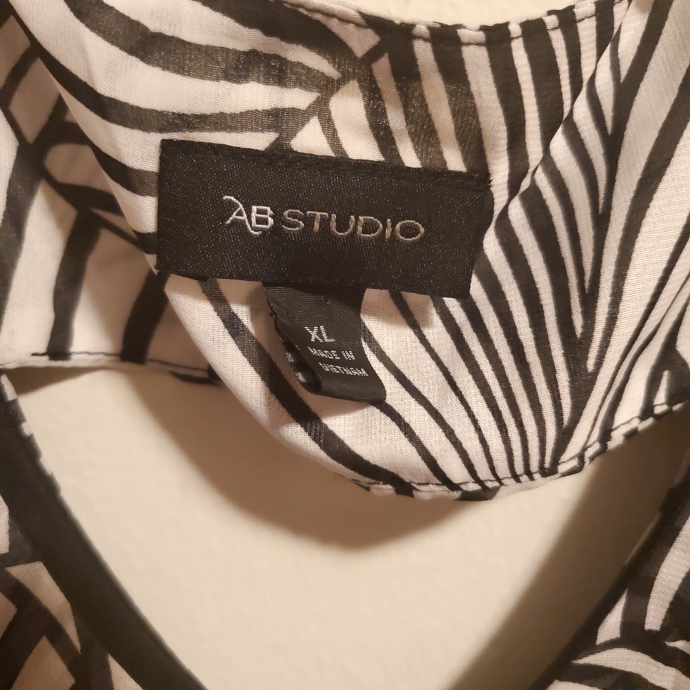 AB Studio top - Picture 4 of 4